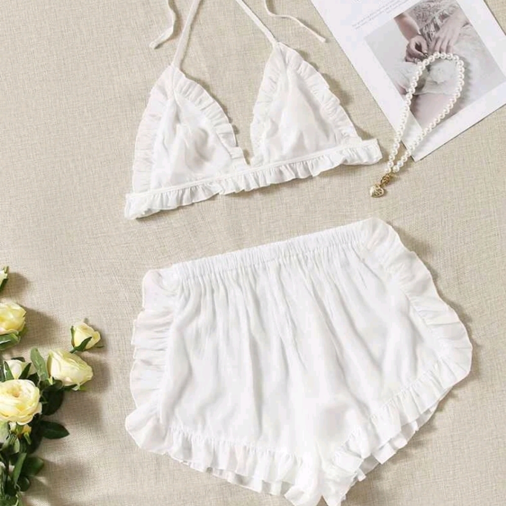 Perfect white set